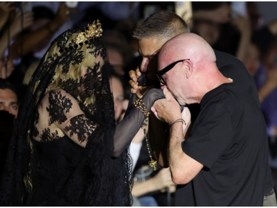 Madonna na reviji Dolce & Gabbana pomlad-poletje 2025.